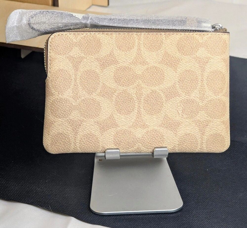 Coach Corner Zip Wristlet/Card Wallet - Taupe/Sand/Silver, Brand New - Picture 2 of 2